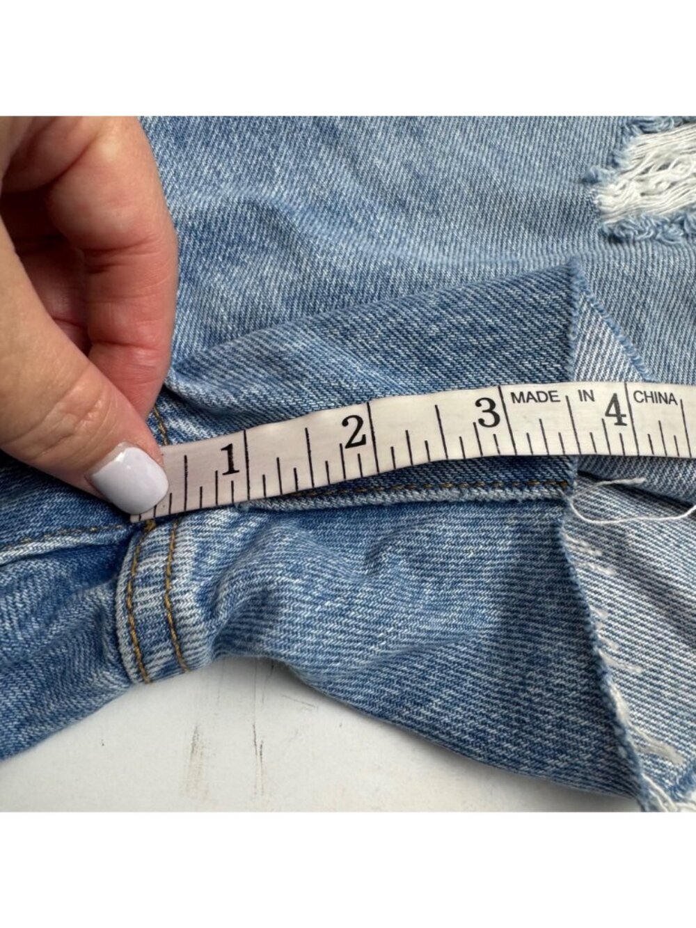 Levi's Denim Cut-Off Shorts Wedgie Straight Button Fly Women's 28W 3.5" Inseam - Picture 10 of 13